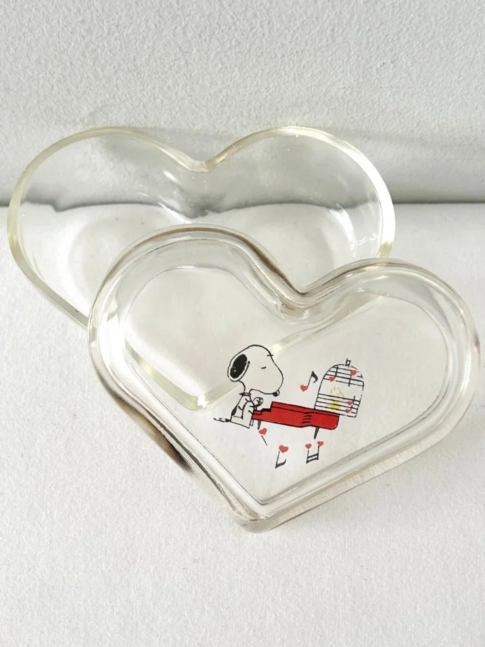 Vintage Peanuts Snoopy Heart Shaped Glass Trinket Box With Lid 80s Jewelry Dish
